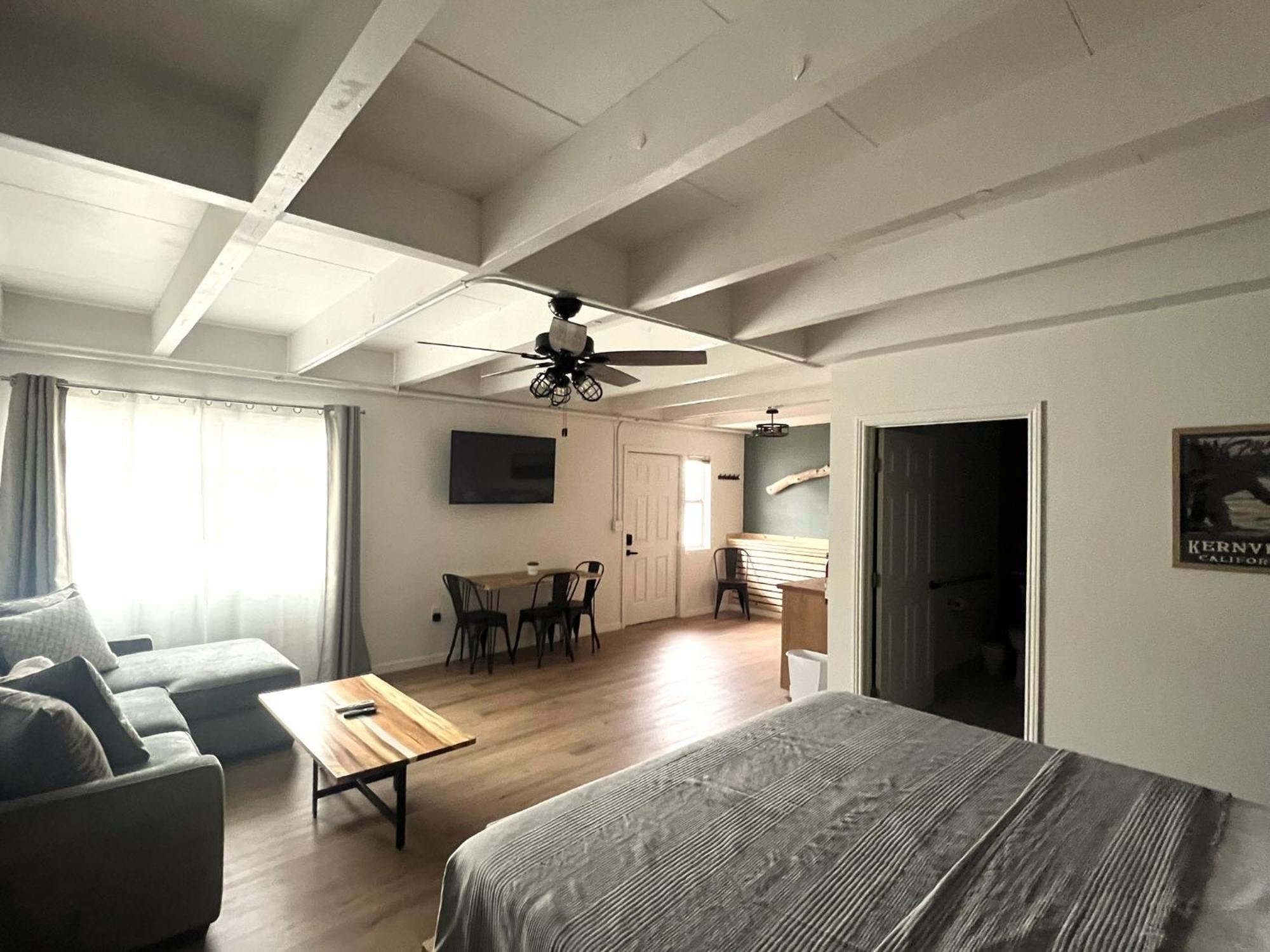 Wofford Village Studios Wofford Heights 外观 照片