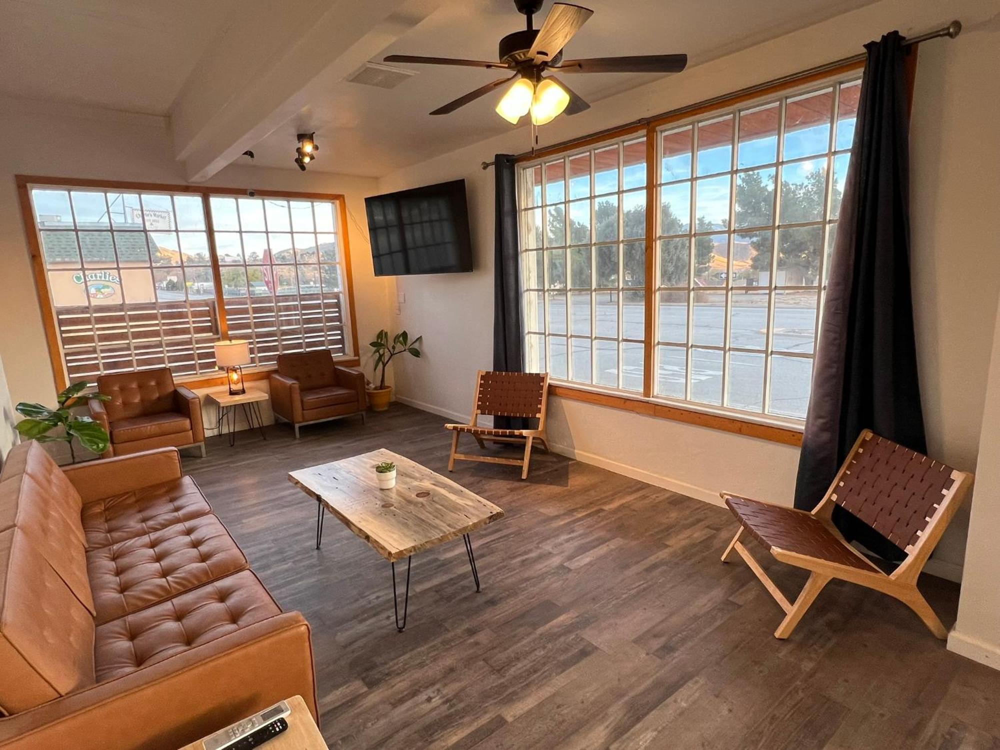 Wofford Village Studios Wofford Heights 外观 照片